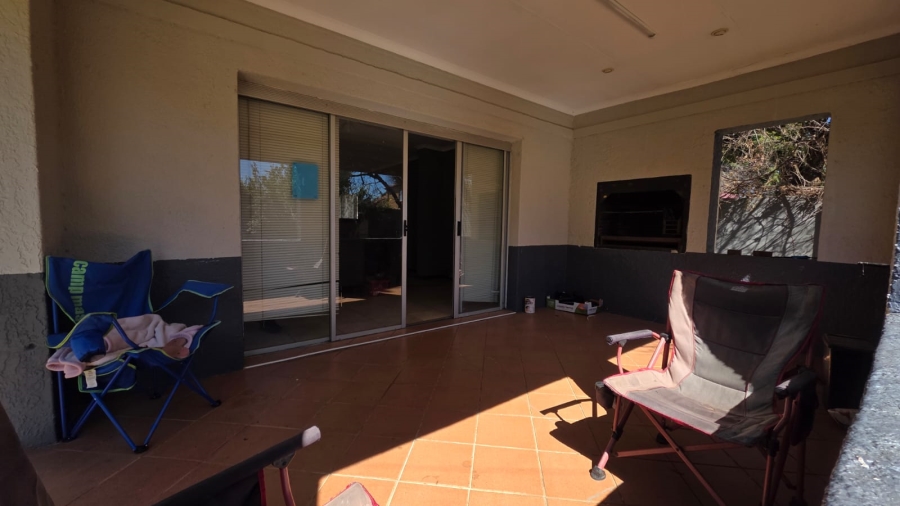 2 Bedroom Property for Sale in Flamwood North West